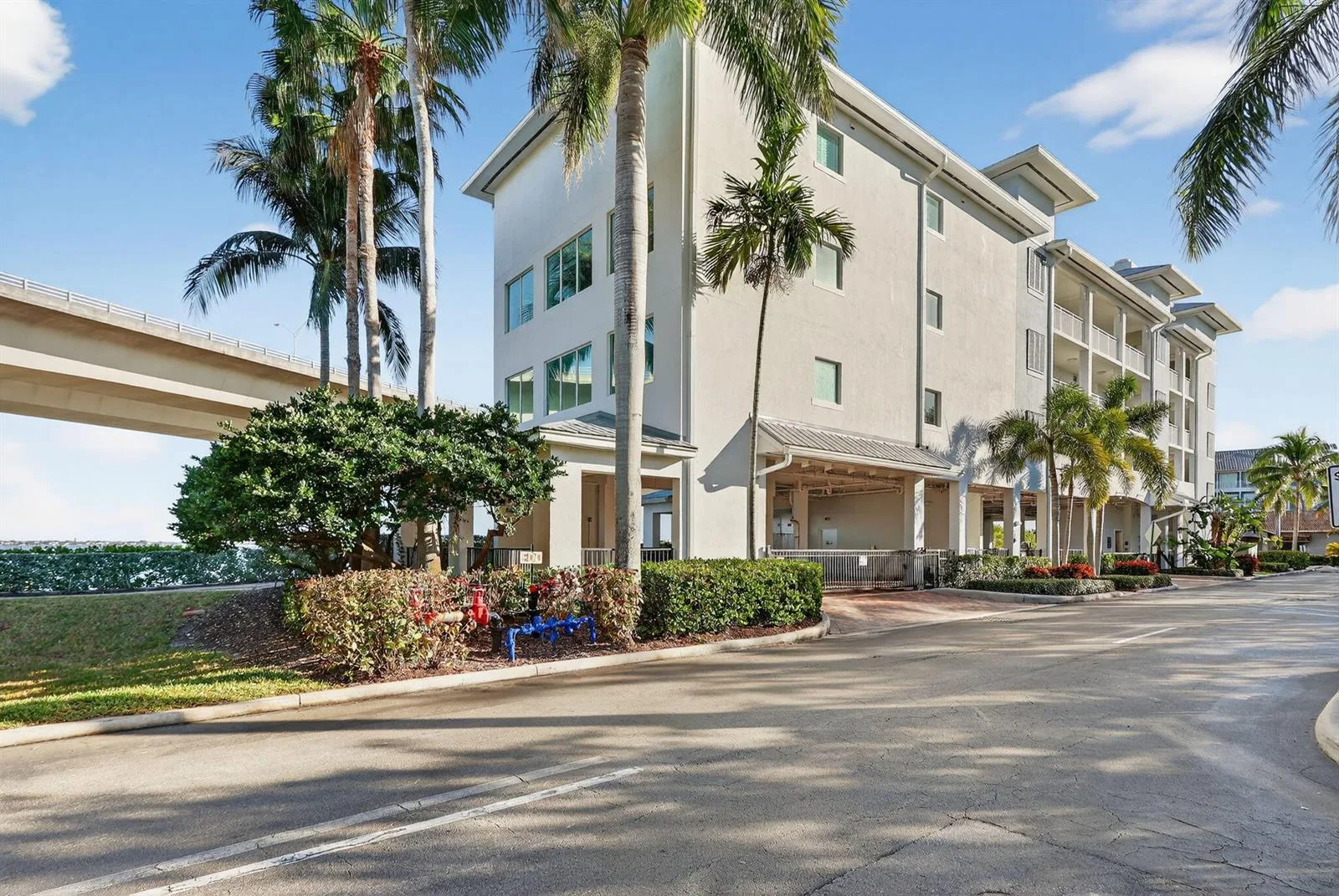 415 NW Flagler Avenue # 403, Stuart, FL 34994 photo 2