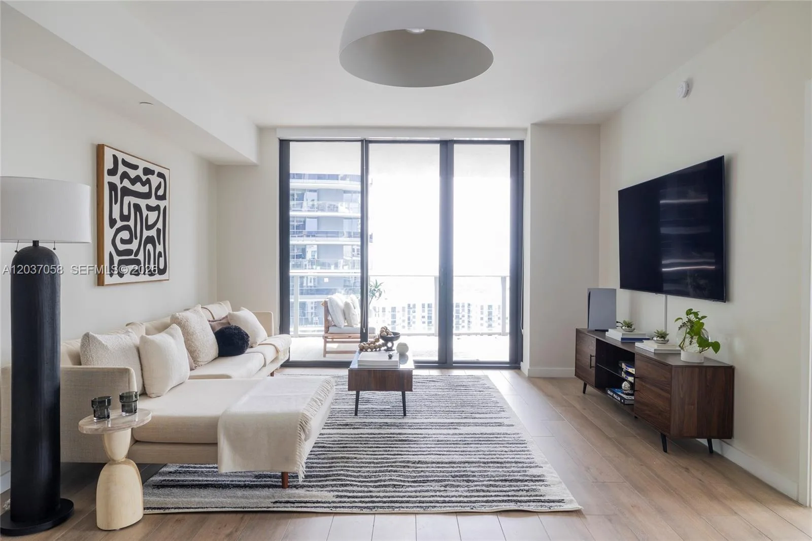 1010 Brickell Ave # 4311, Miami, FL 33131 photo 5