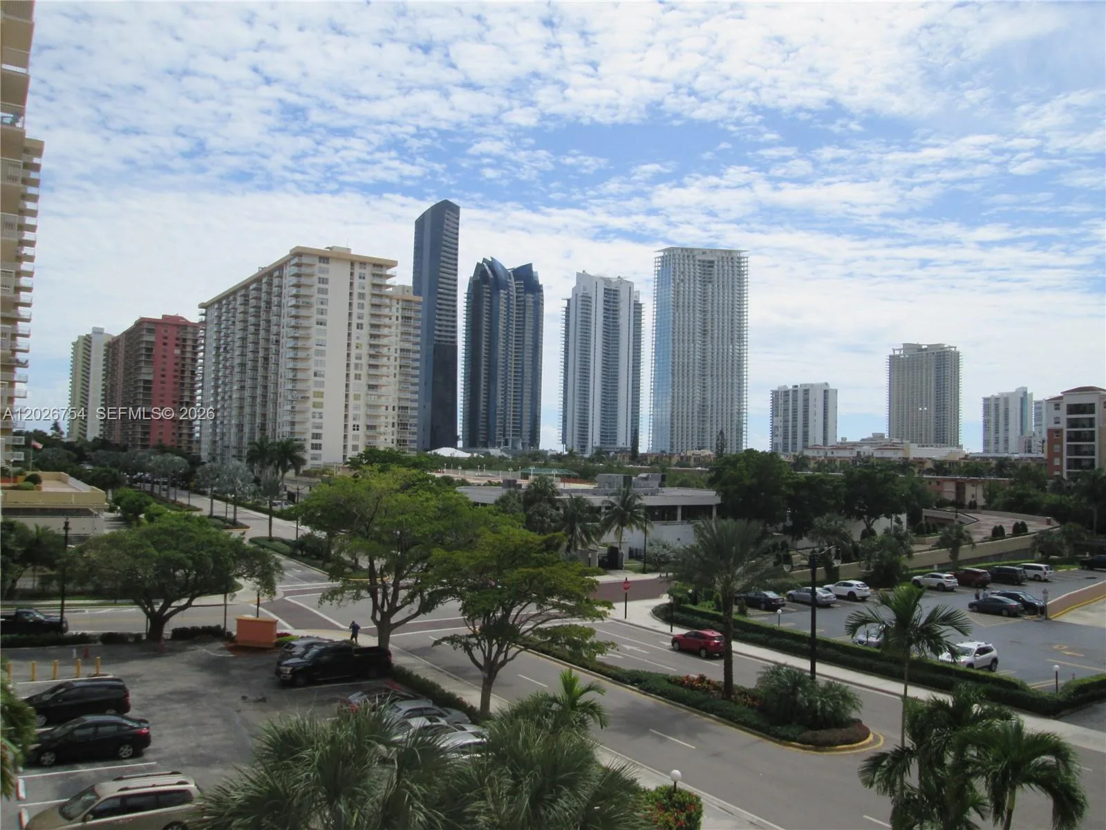 251 174th St # 411, Sunny Isles Beach, FL 33160 photo 3