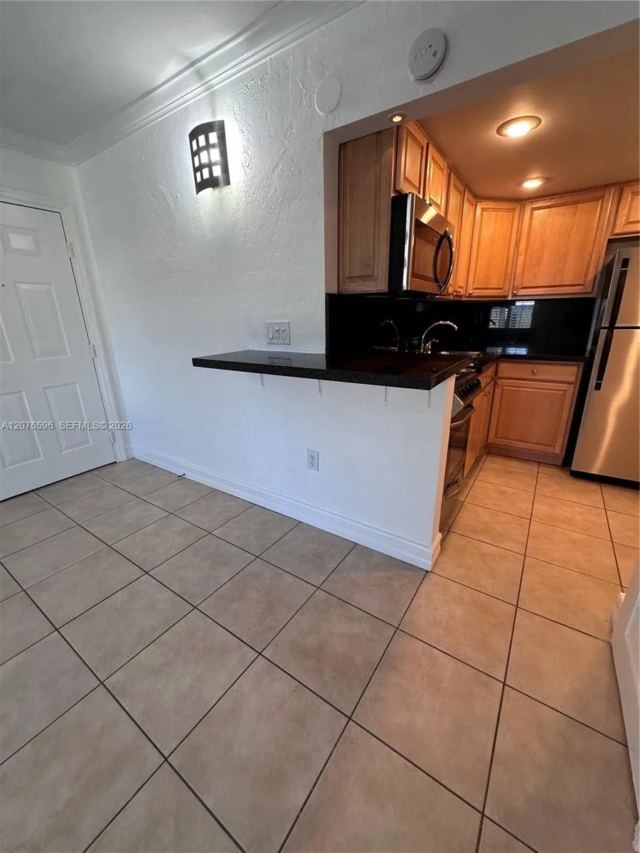 8615 SW 68th Ct # 22, Pinecrest, FL 33156 photo 4