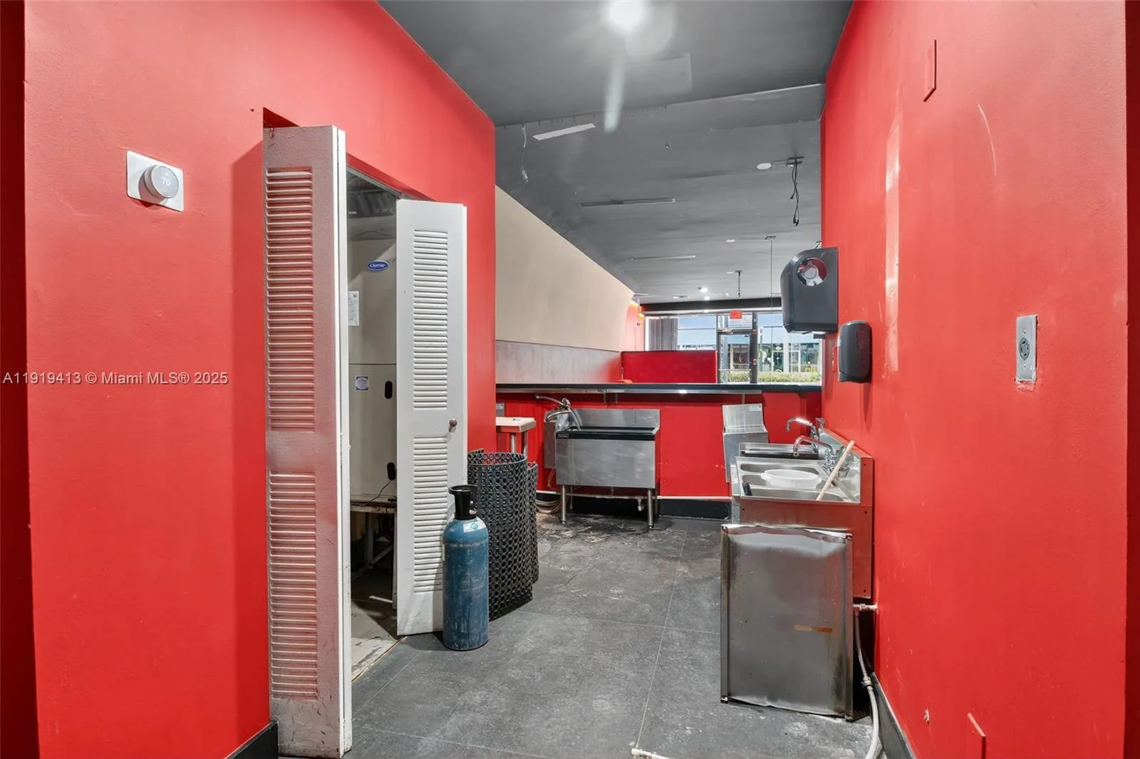 1218 Washington AVE, Miami Beach, FL 33139 photo 11