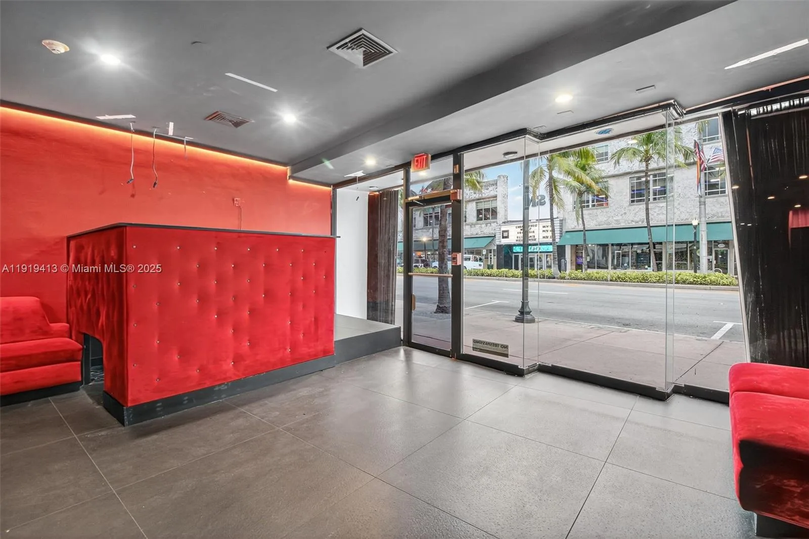 1218 Washington AVE, Miami Beach, FL 33139 photo 2