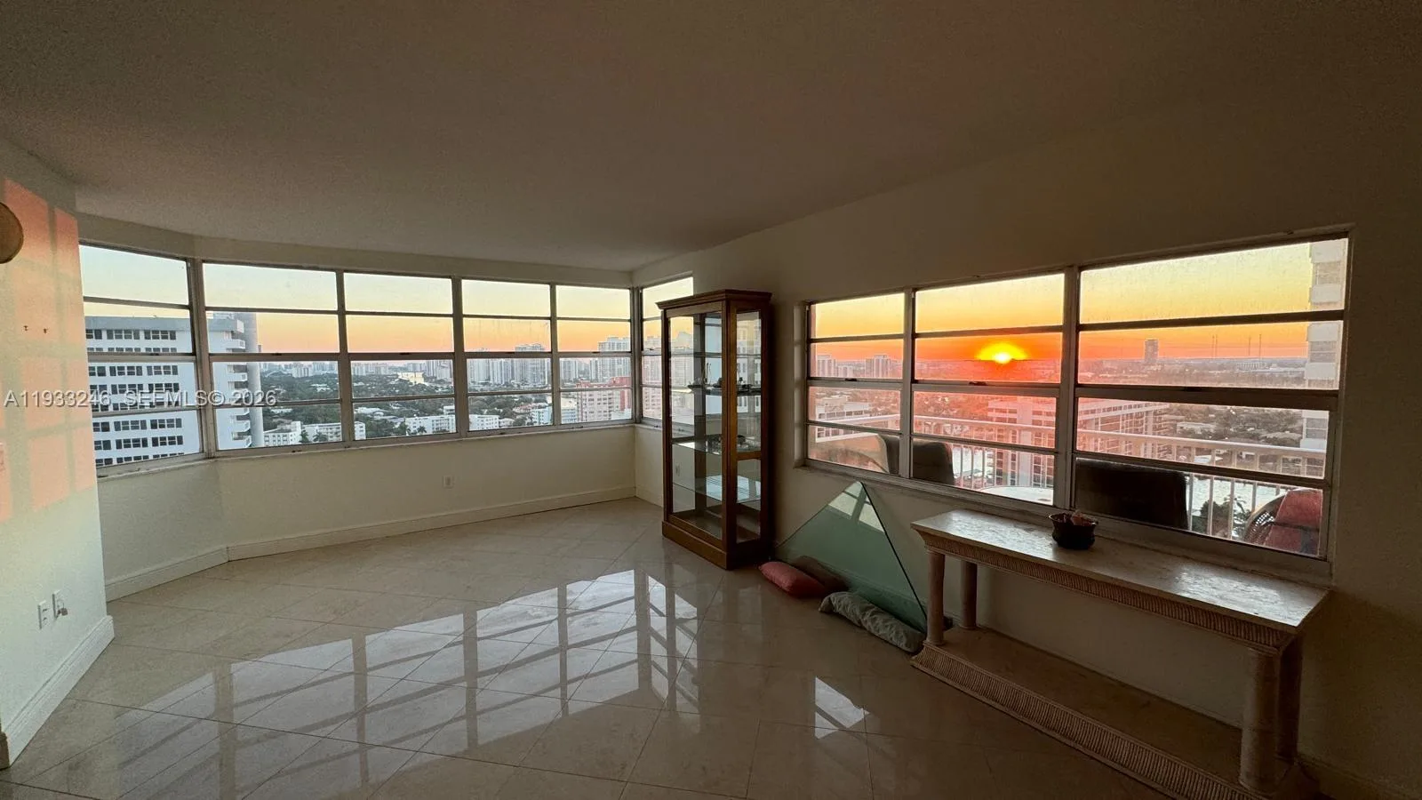 1980 S Ocean Dr # 20Q, Hallandale Beach, FL 33009