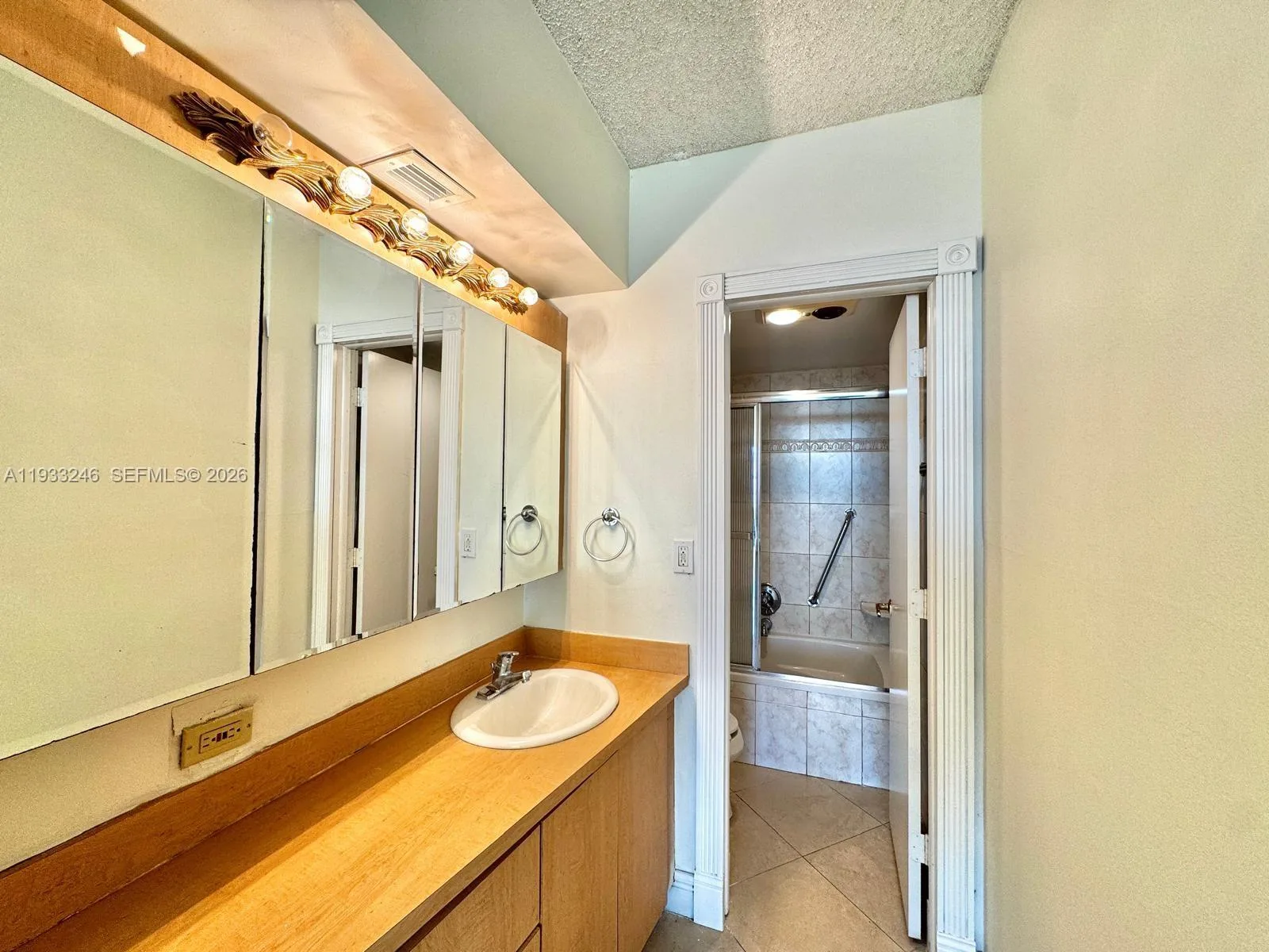 1980 S Ocean Dr # 20Q, Hallandale Beach, FL 33009 photo 11