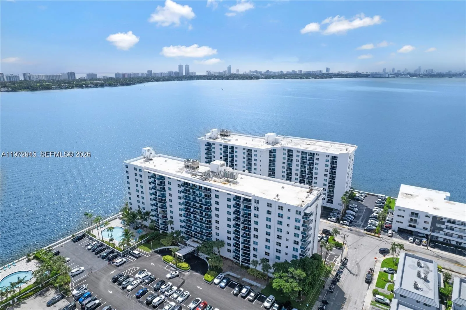 7501 E Treasure Dr # 2M, North Bay Village, FL 33141