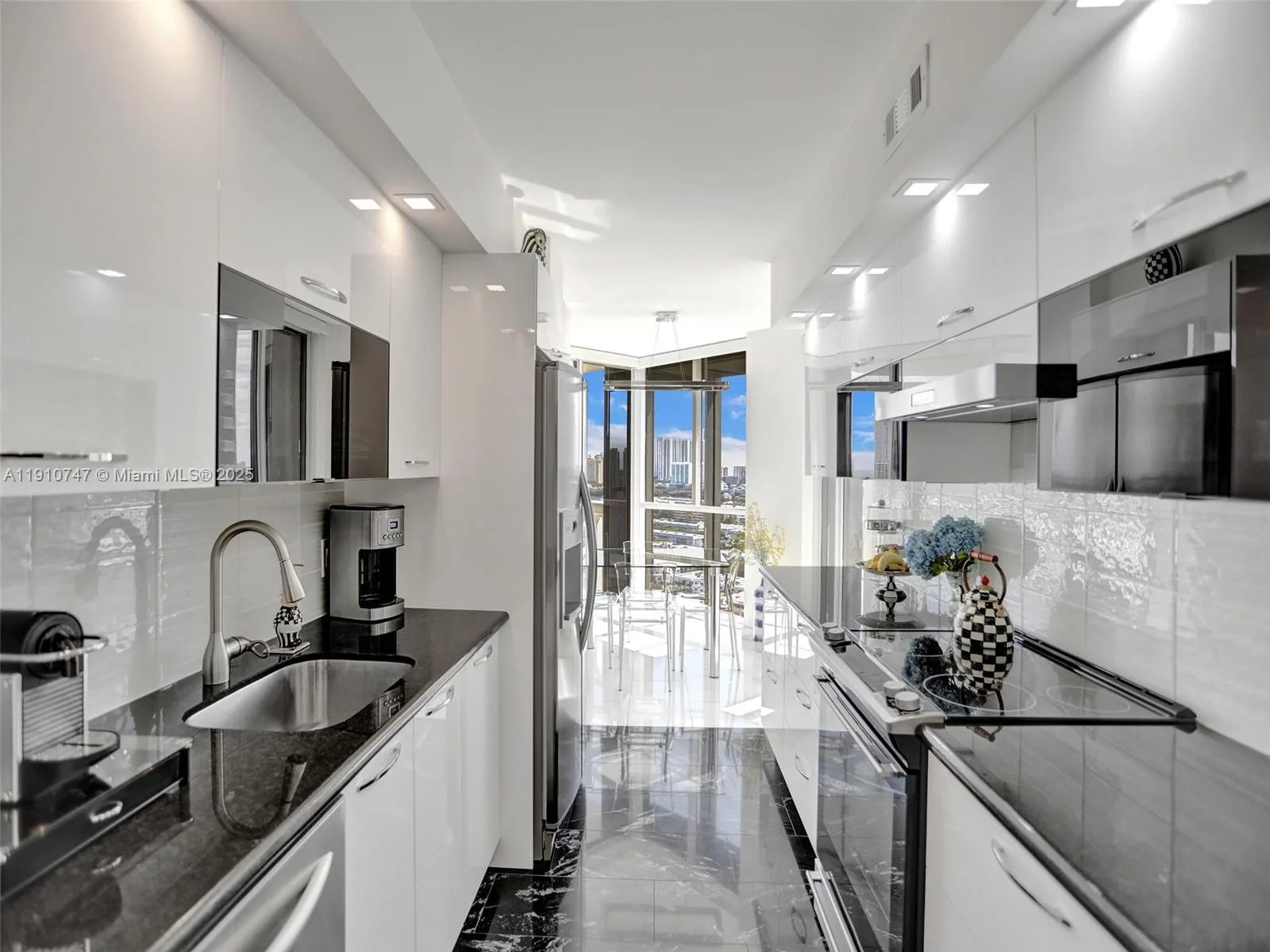 1000 E Island Blvd # 2103, Aventura, FL 33160