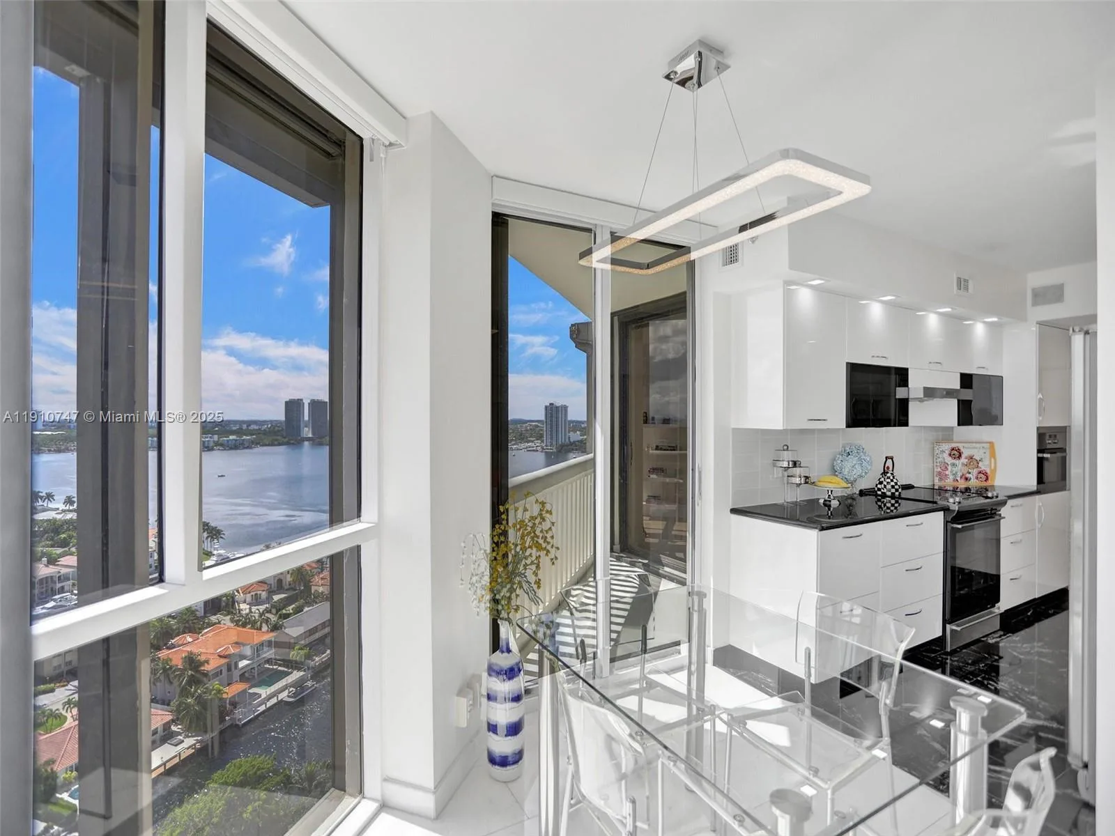 1000 E Island Blvd # 2103, Aventura, FL 33160 photo 3