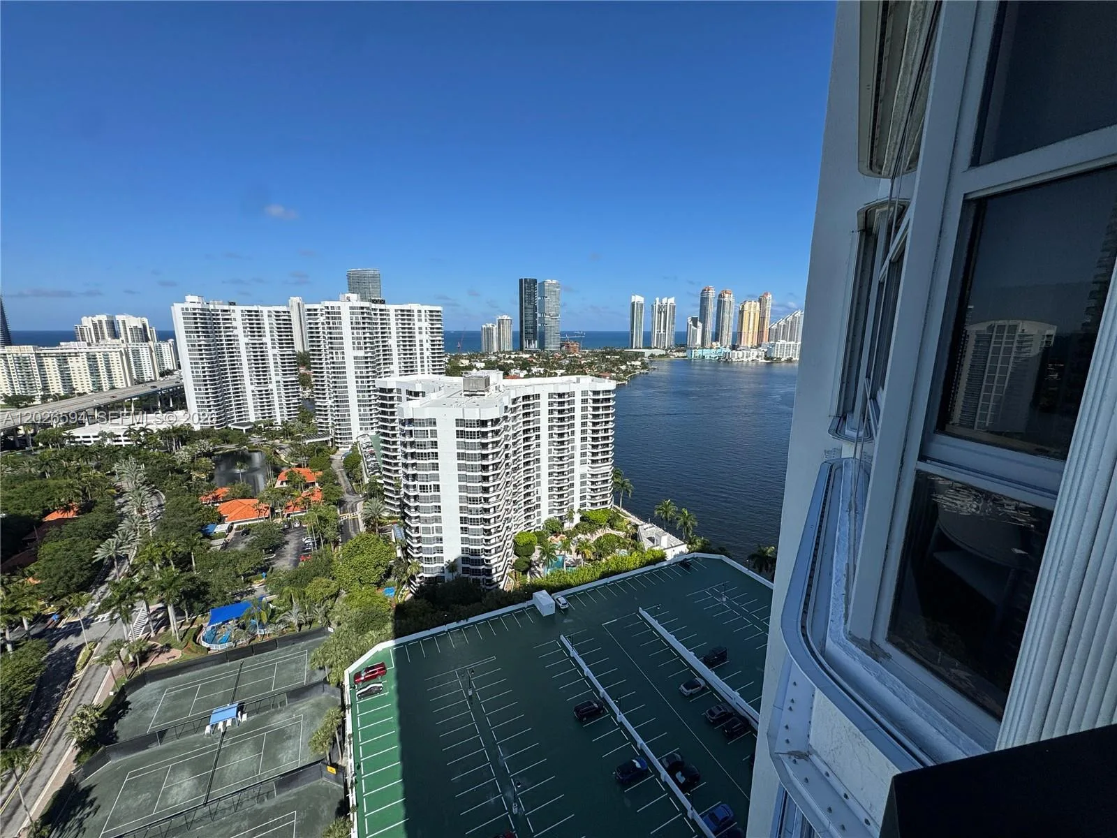 3530 Mystic Pointe Dr # 2709, Aventura, FL 33180 photo 4