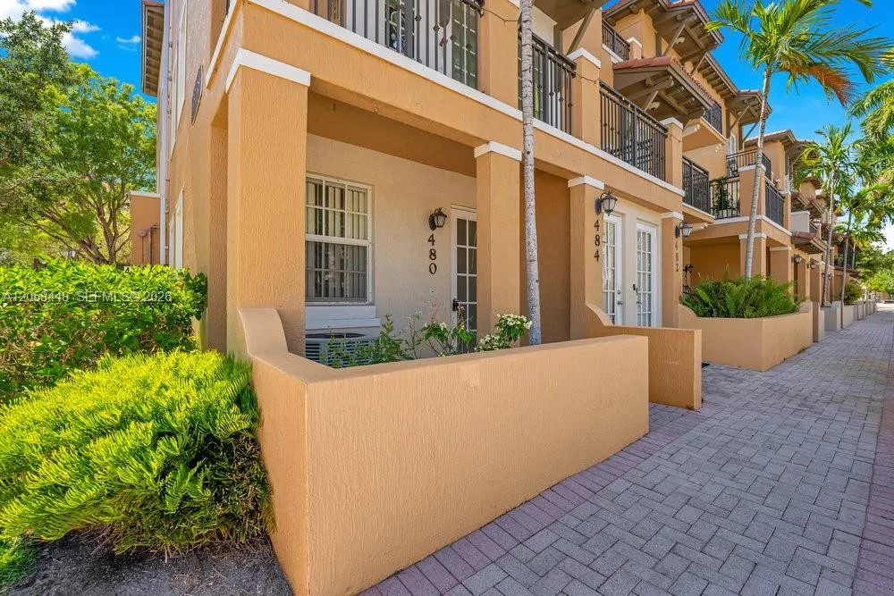 480 SW 147th Ave # 4616, Pembroke Pines, FL 33027 photo 2
