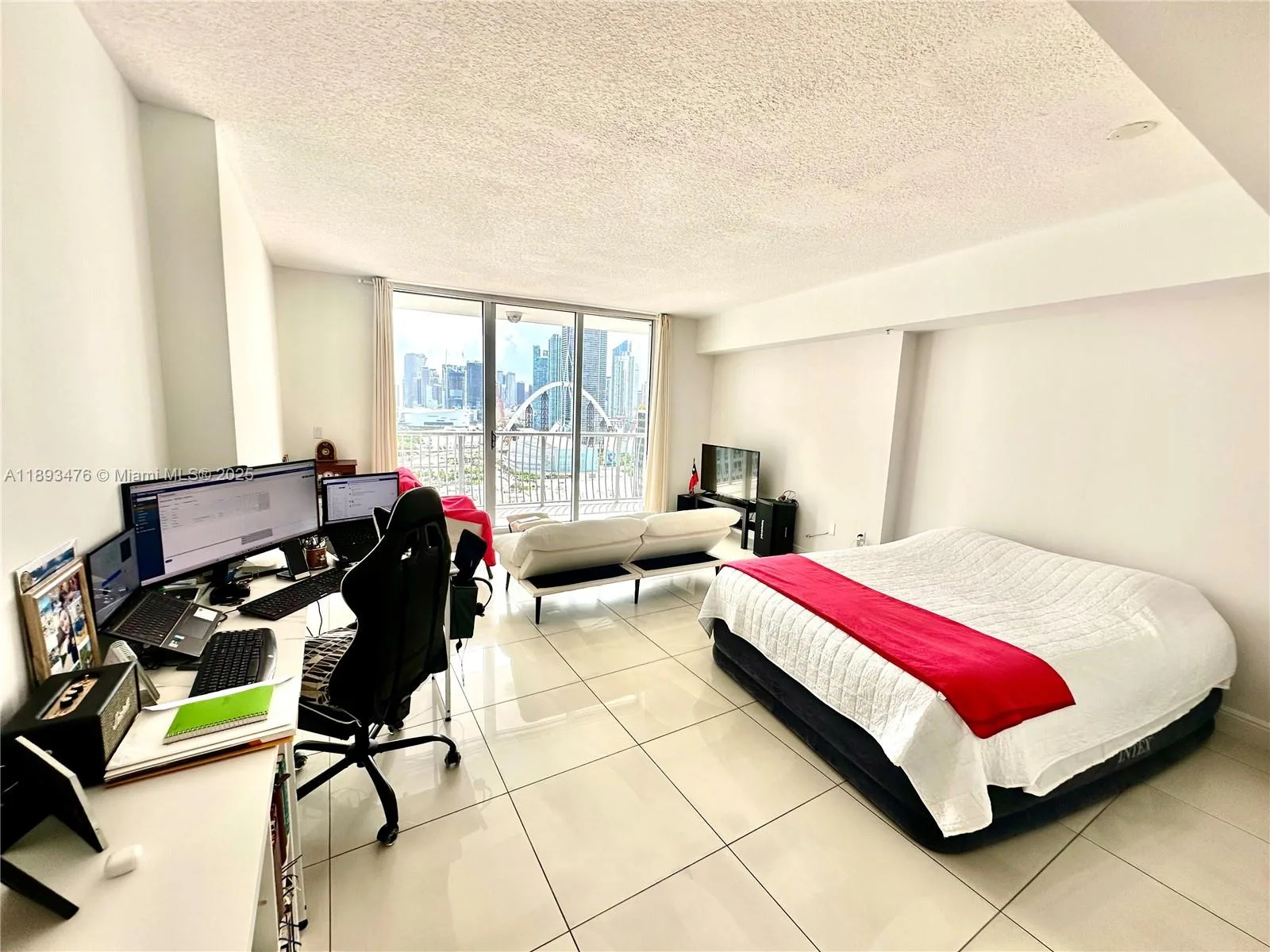 1750 N Bayshore Dr # 2808, Miami, FL 33132 photo 3