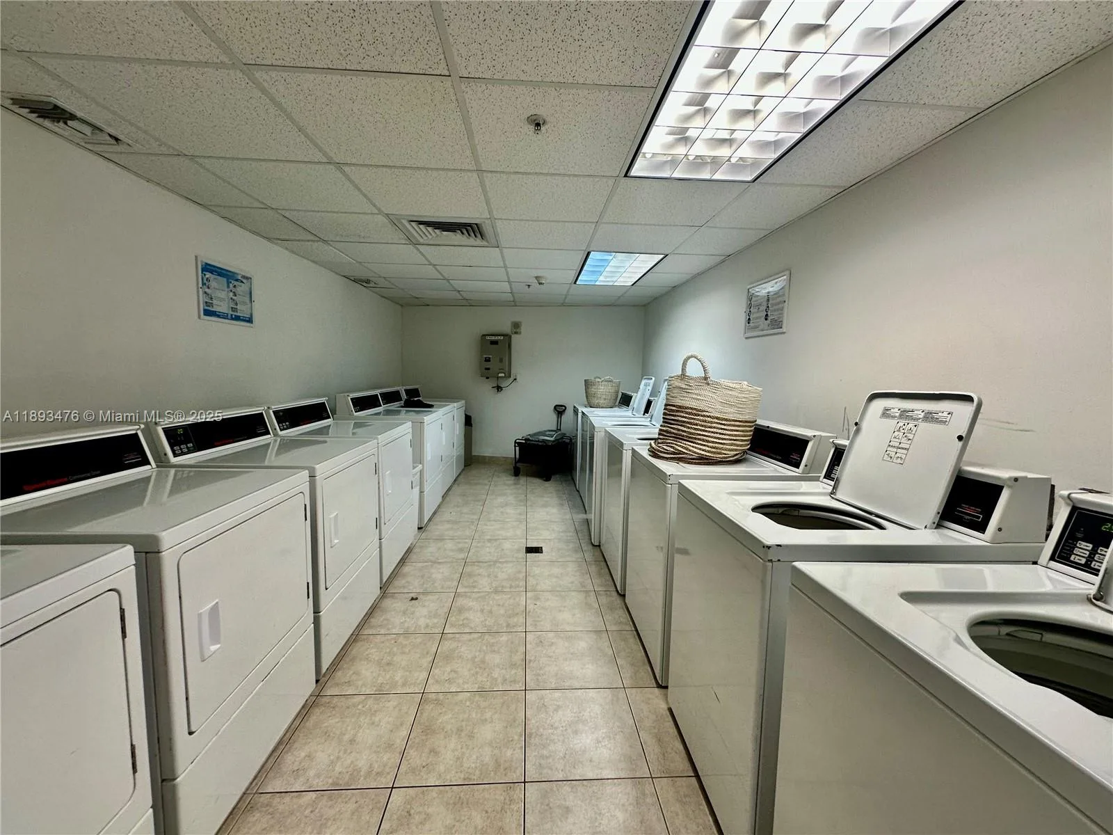 1750 N Bayshore Dr # 2808, Miami, FL 33132 photo 9