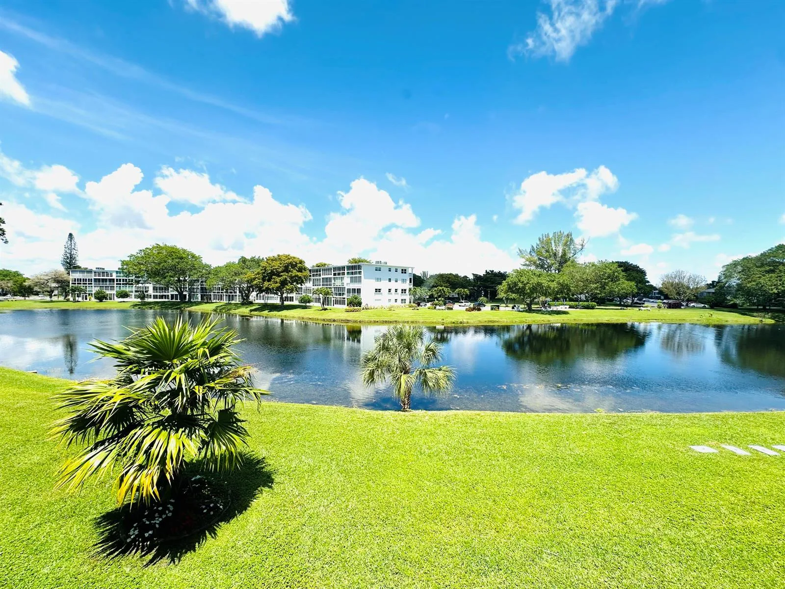 2132 Cambridge F, Deerfield Beach, FL 33442
