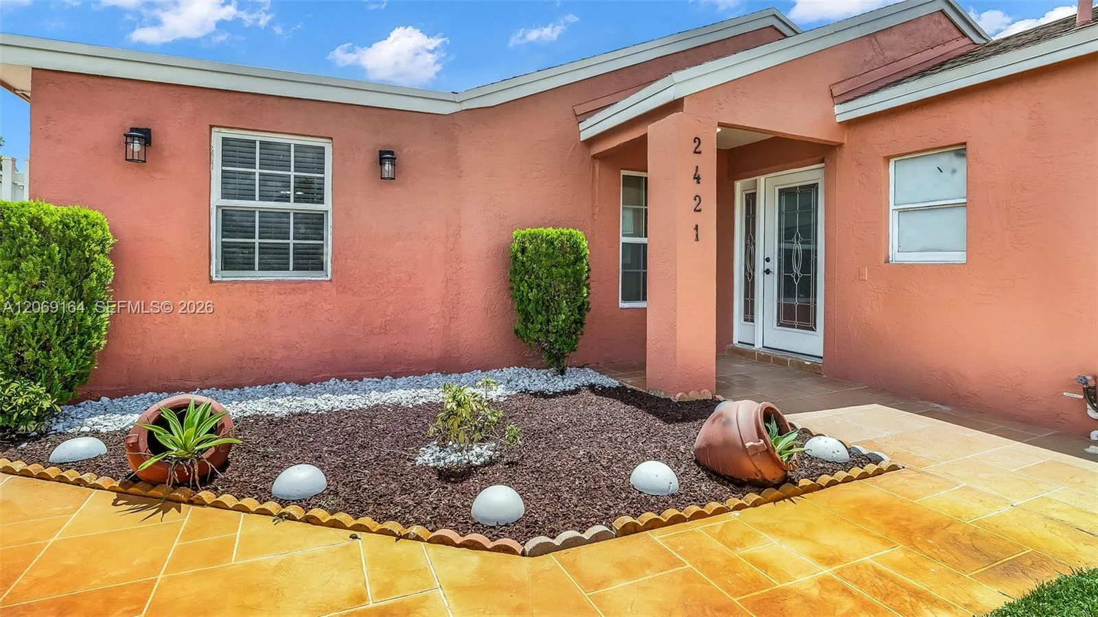 2421 SW 84th Ter, Miramar, FL 33025 photo 7