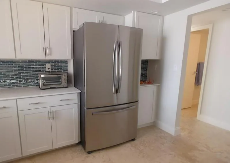 1000 Parkview Dr # 125, Hallandale Beach, FL 33009