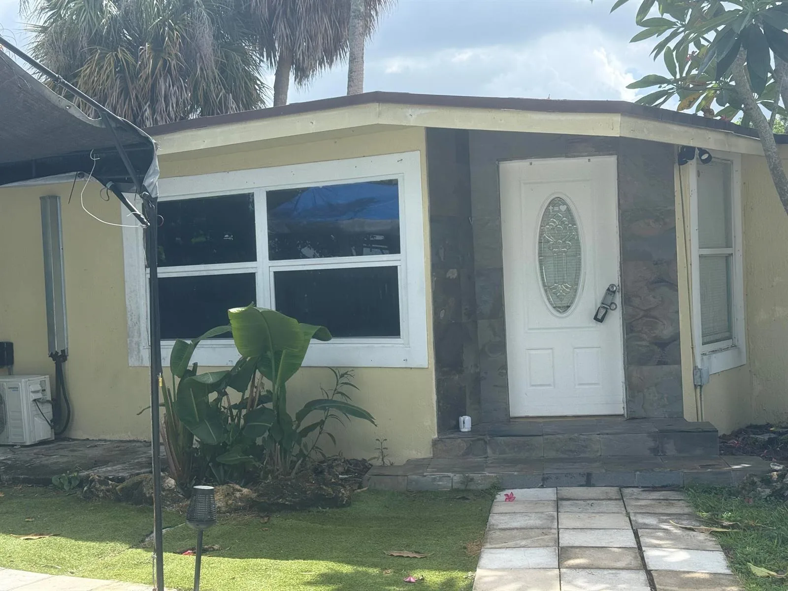 192 CAROLINE Drive, FL 33413