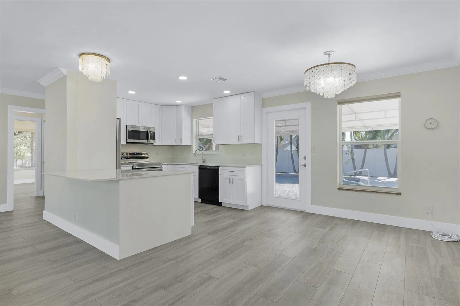 912 SE 8th Court, Deerfield Beach, FL 33441 photo 10