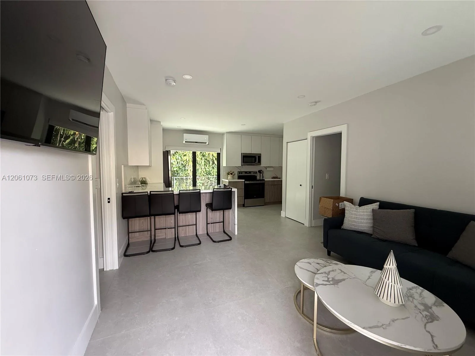 1050 NE 9th Ave # 4, Fort Lauderdale, FL 33304