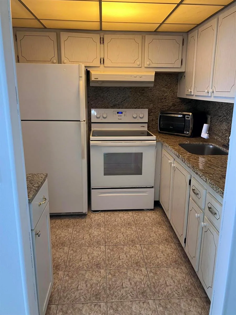 364 Northampton R, West Palm Beach, FL 33417 photo 9