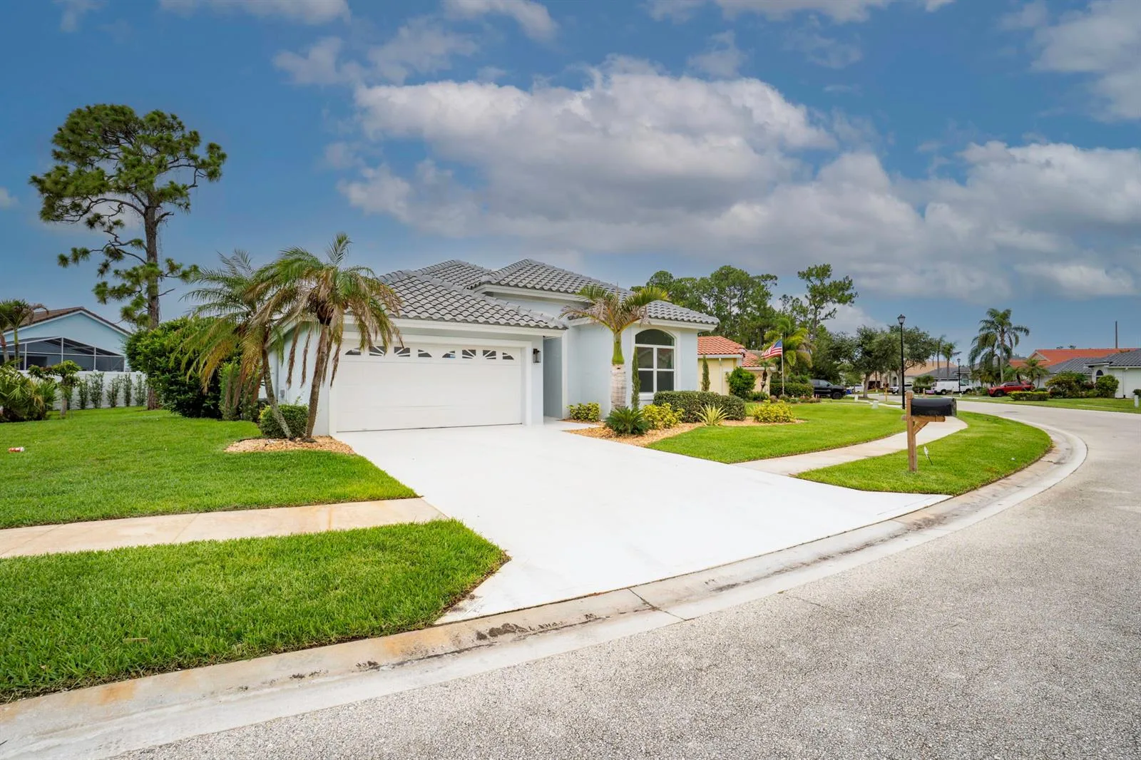 4819 SE Mariner Village Lane, Stuart, FL 34997 photo 4
