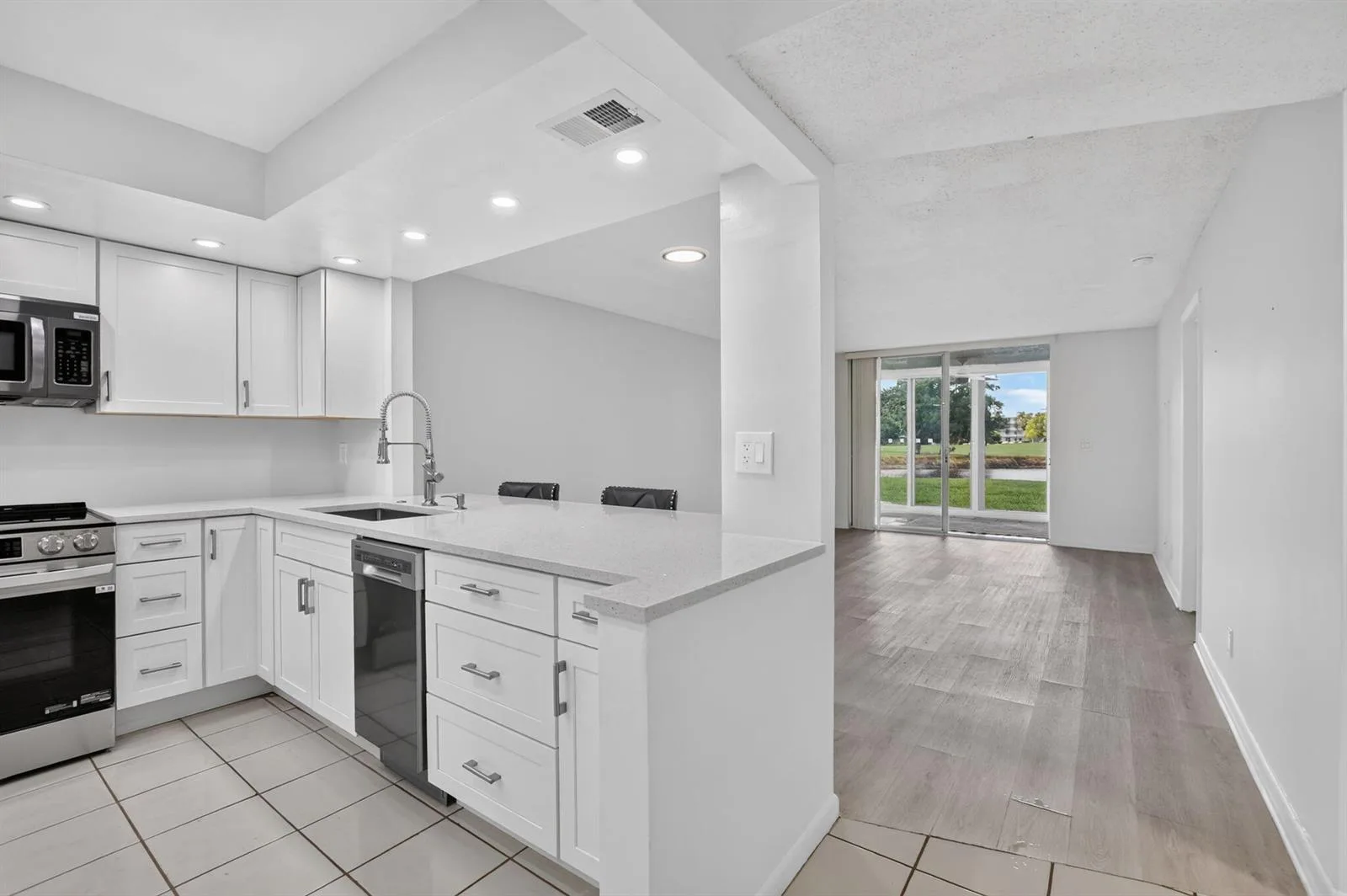 1700 NW 80th Avenue # 104, Margate, FL 33063