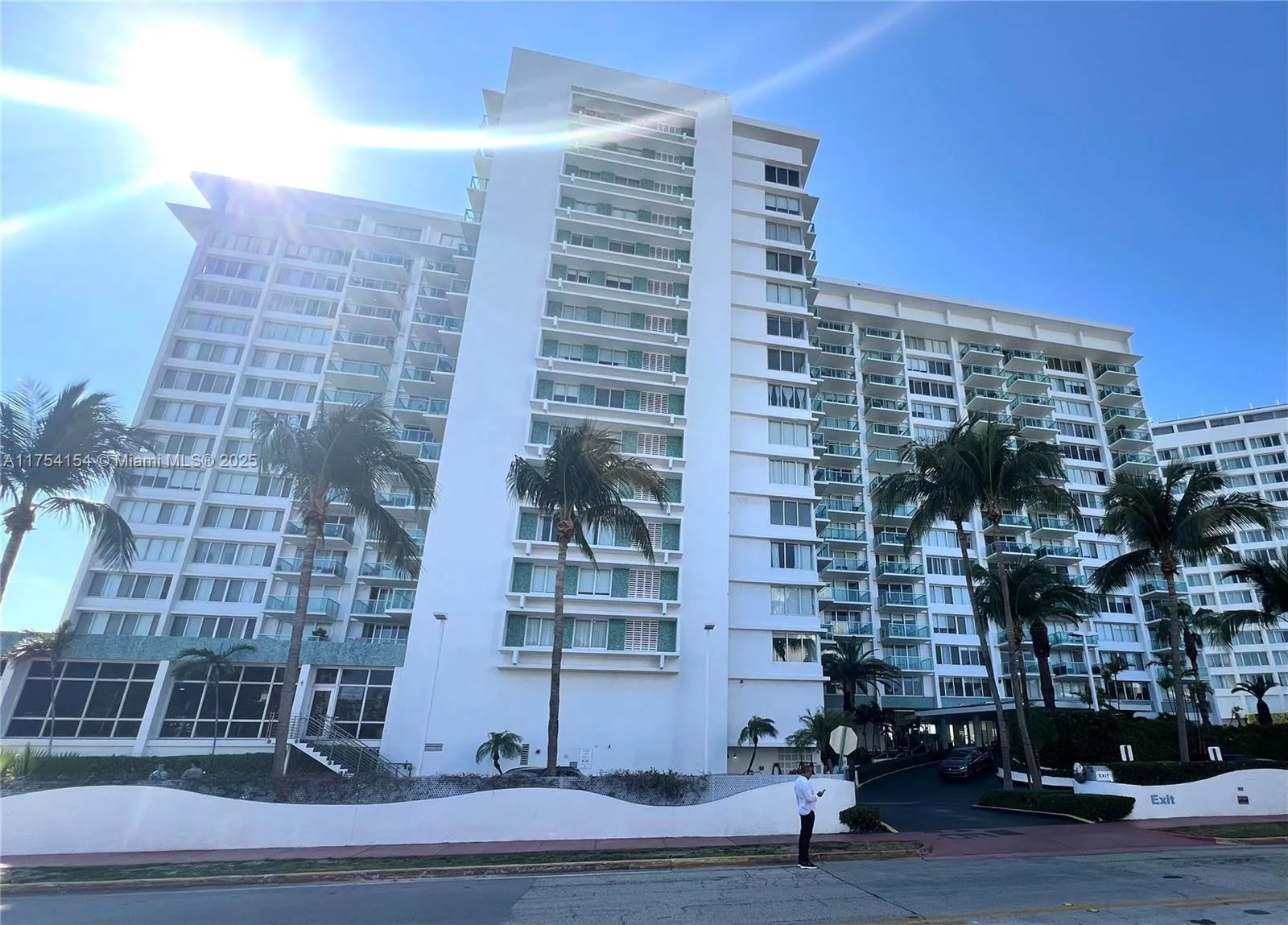 1000 West Ave # 908, Miami Beach, FL 33139 photo 3