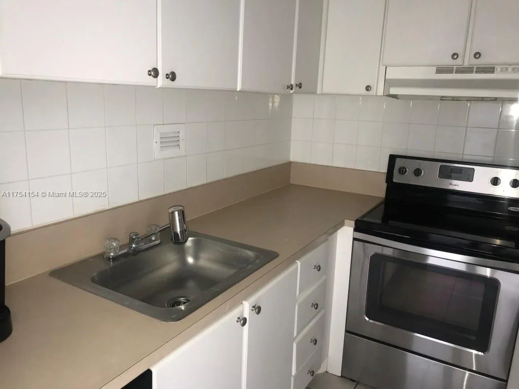 1000 West Ave # 908, Miami Beach, FL 33139 photo 9