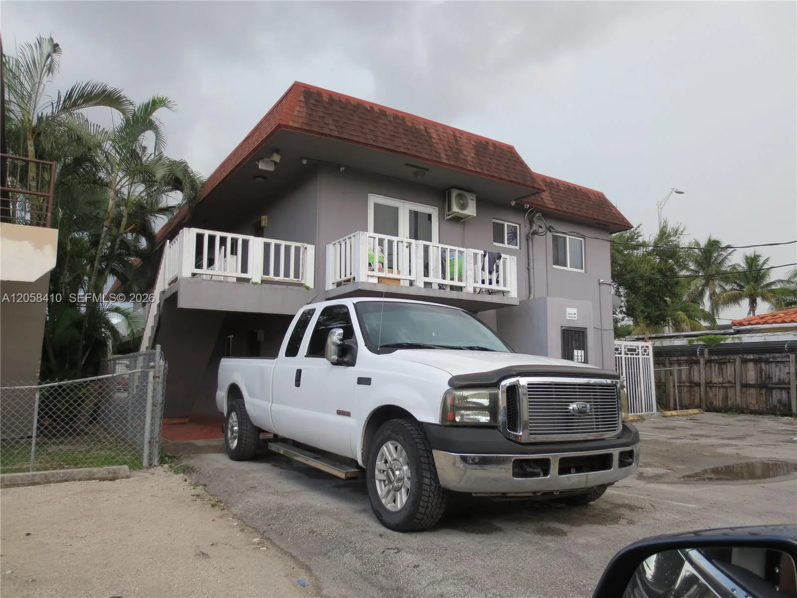 85 W 28th St, Hialeah, FL 33010 photo 4