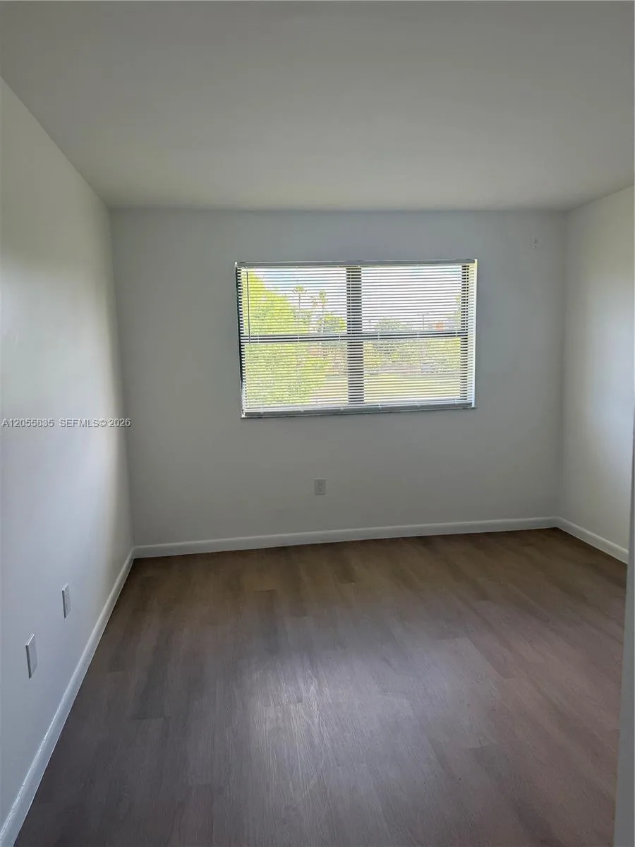 7195 NW 179th St # 211, Hialeah, FL 33015 photo 11