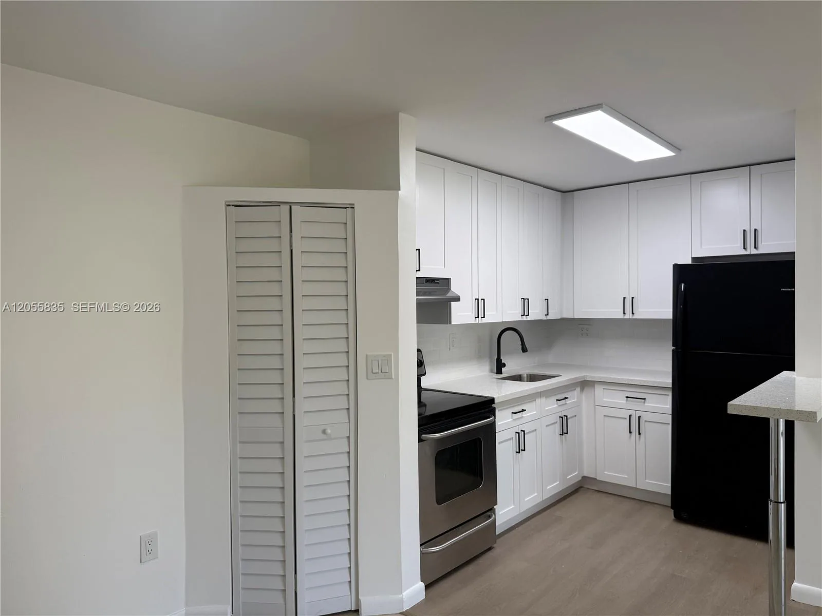7195 NW 179th St # 211, Hialeah, FL 33015 photo 4
