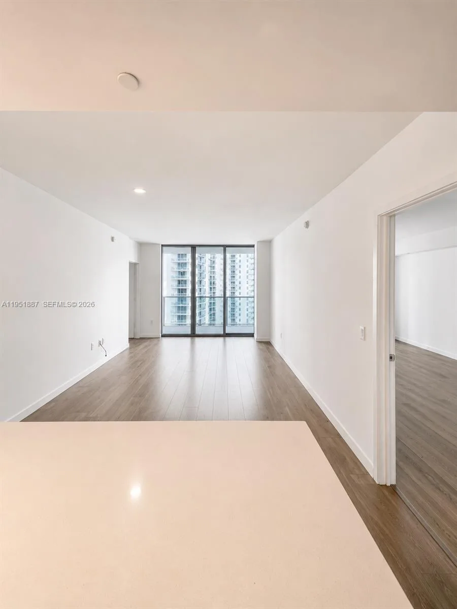 1100 S Miami Ave # 2111, Miami, FL 33130 photo 5