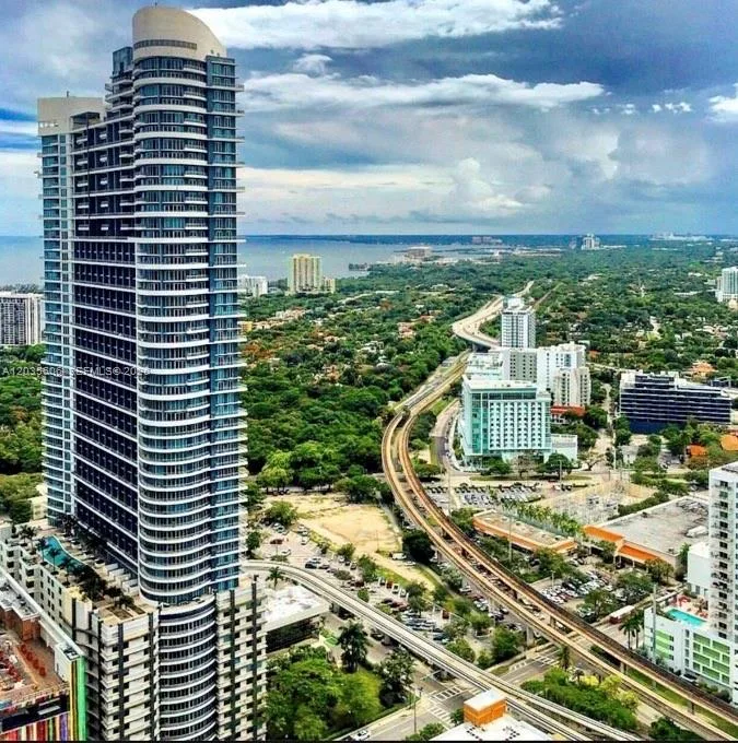40 SW 13 ST # SPH1, Miami, FL 33130
