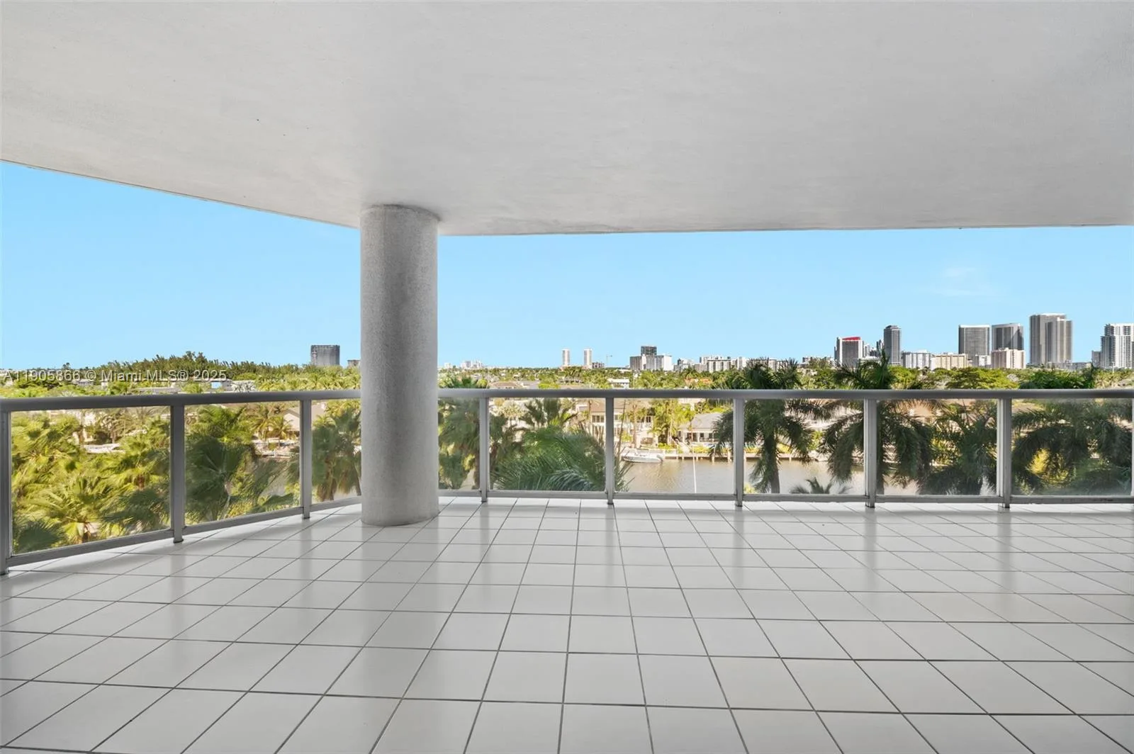 3598 Yacht Club Dr # 602, Aventura, FL 33180 photo 10