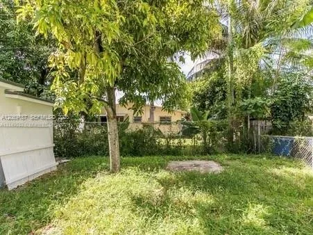 460 NW 82nd Ter, Miami, FL 33150 photo 10