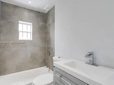 460 NW 82nd Ter, Miami, FL 33150 photo 8
