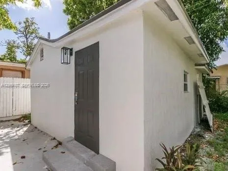 460 NW 82nd Ter, Miami, FL 33150 photo 9