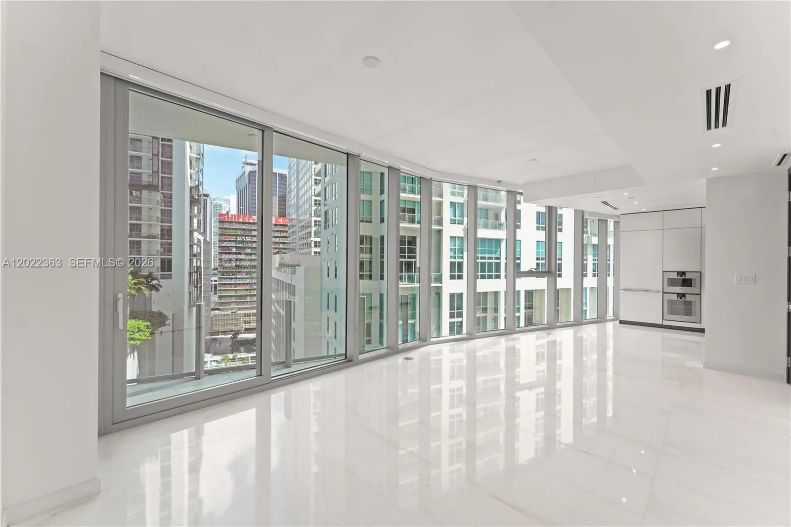 300 Biscayne Blvd Way # 1406, Miami, FL 33131