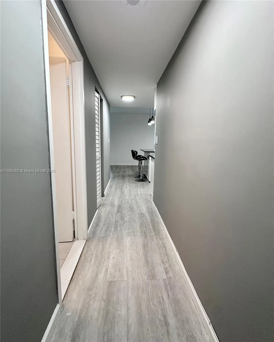 999 Brickell Bay Dr # 709, Miami, FL 33131 photo 3