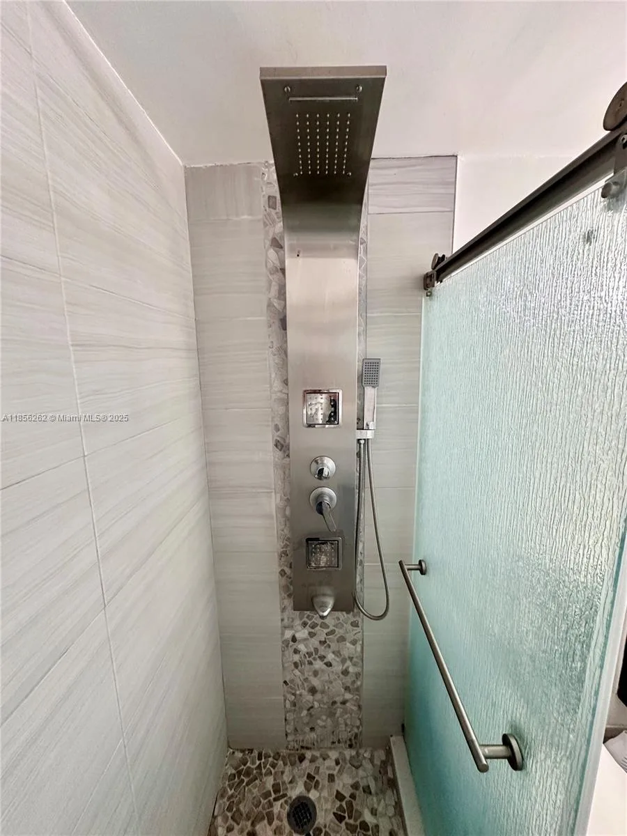 999 Brickell Bay Dr # 709, Miami, FL 33131 photo 7