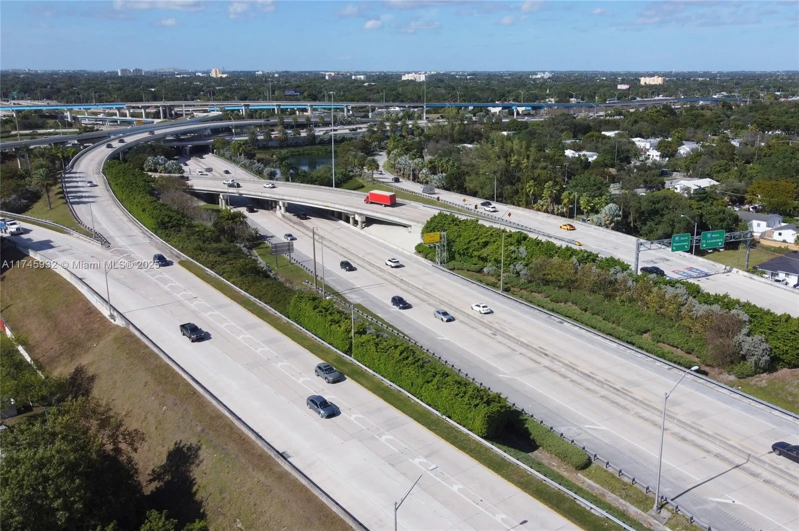 321 NW 37th St, Miami, FL 33127 photo 11