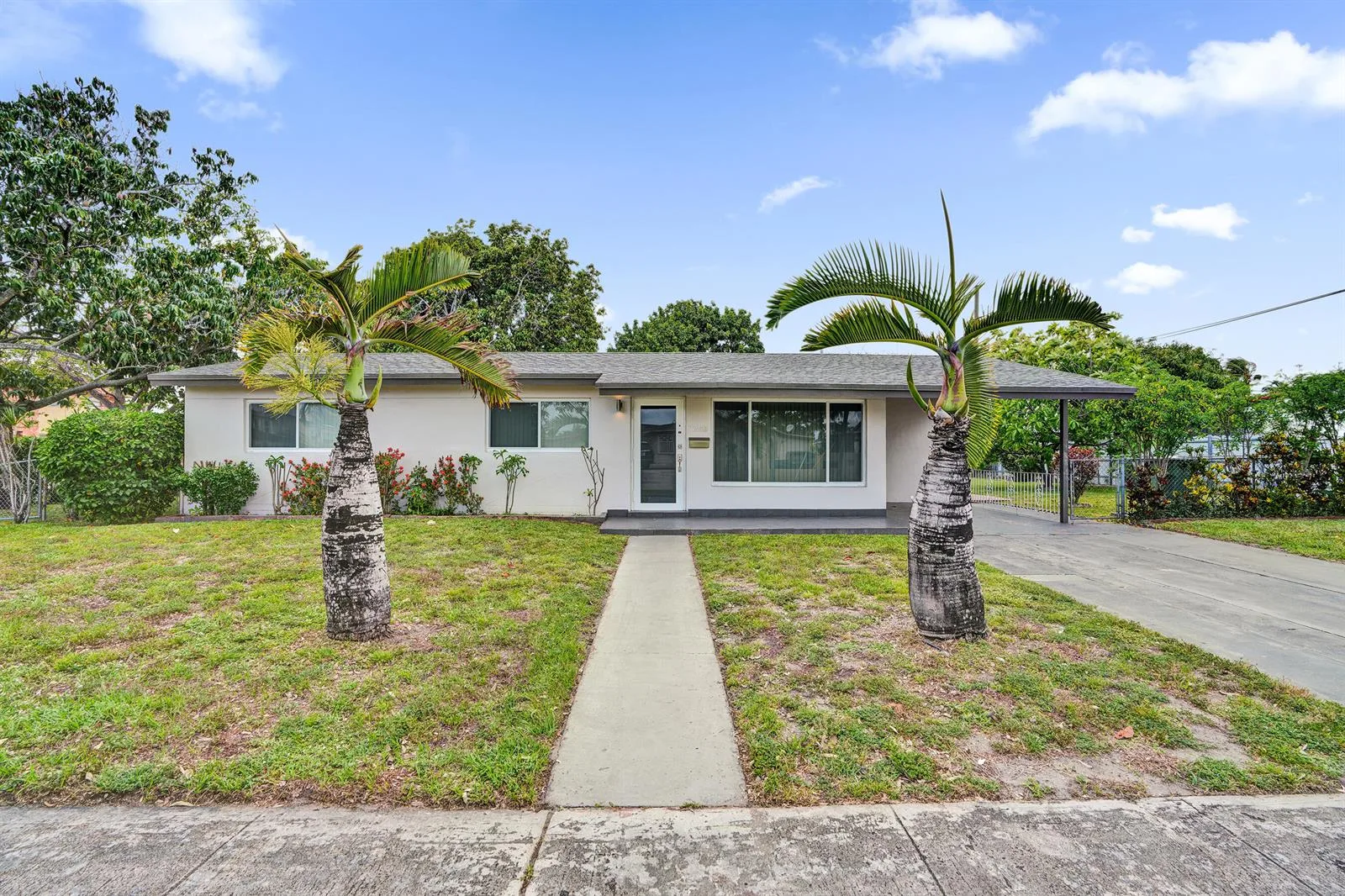 7200 W 14th Avenue, Hialeah, FL 33014