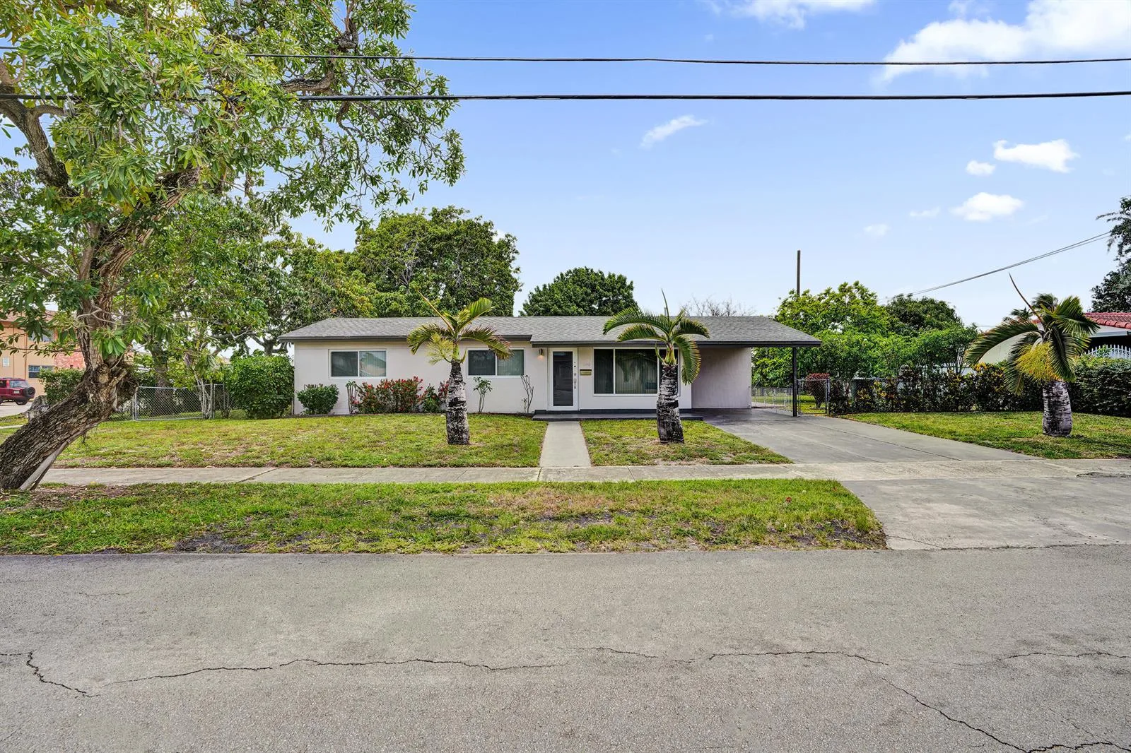 7200 W 14th Avenue, Hialeah, FL 33014 photo 2