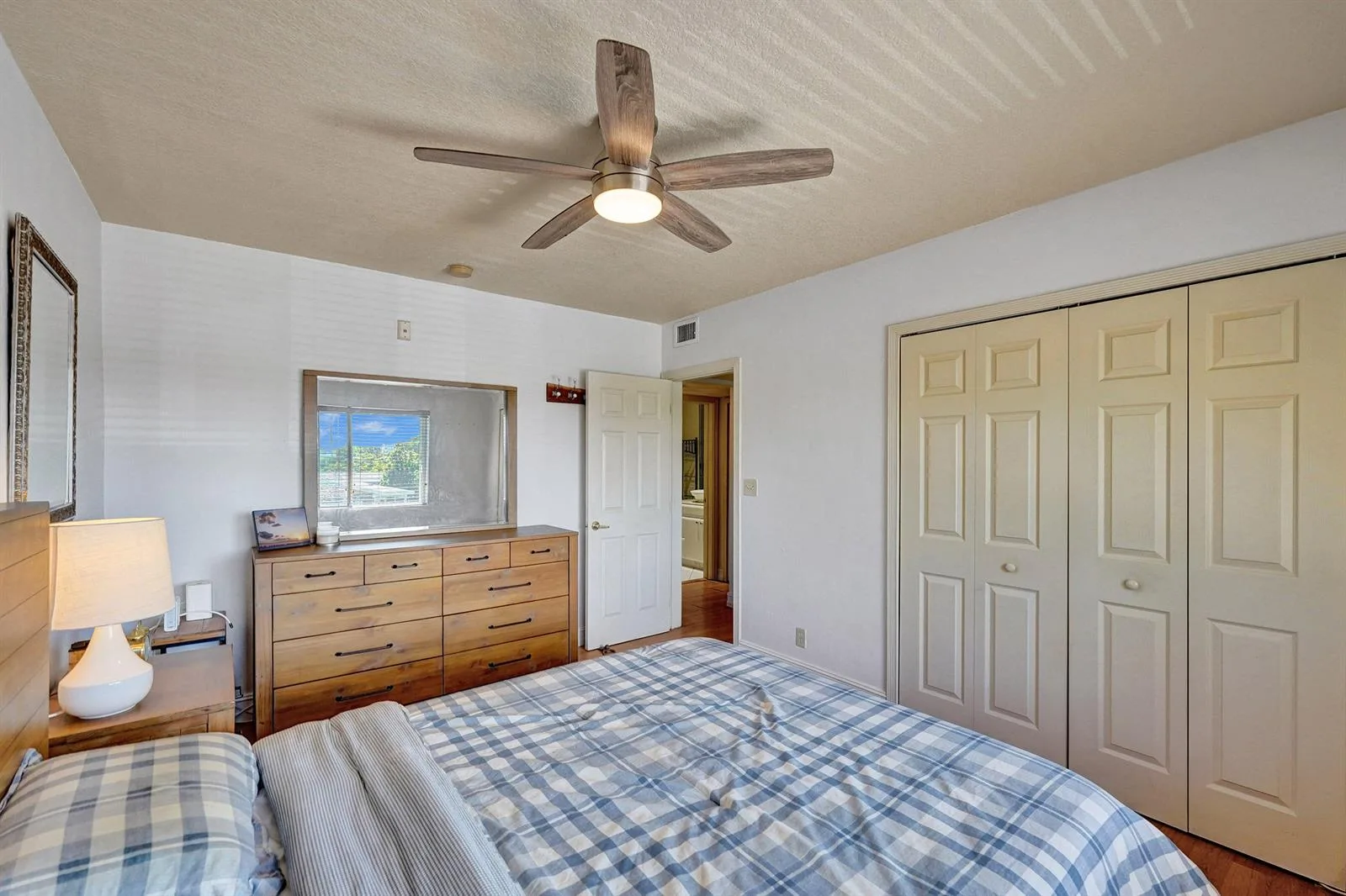 1423 HOLLY HEIGHTS Drive # 12, Fort Lauderdale, FL 33304 photo 4