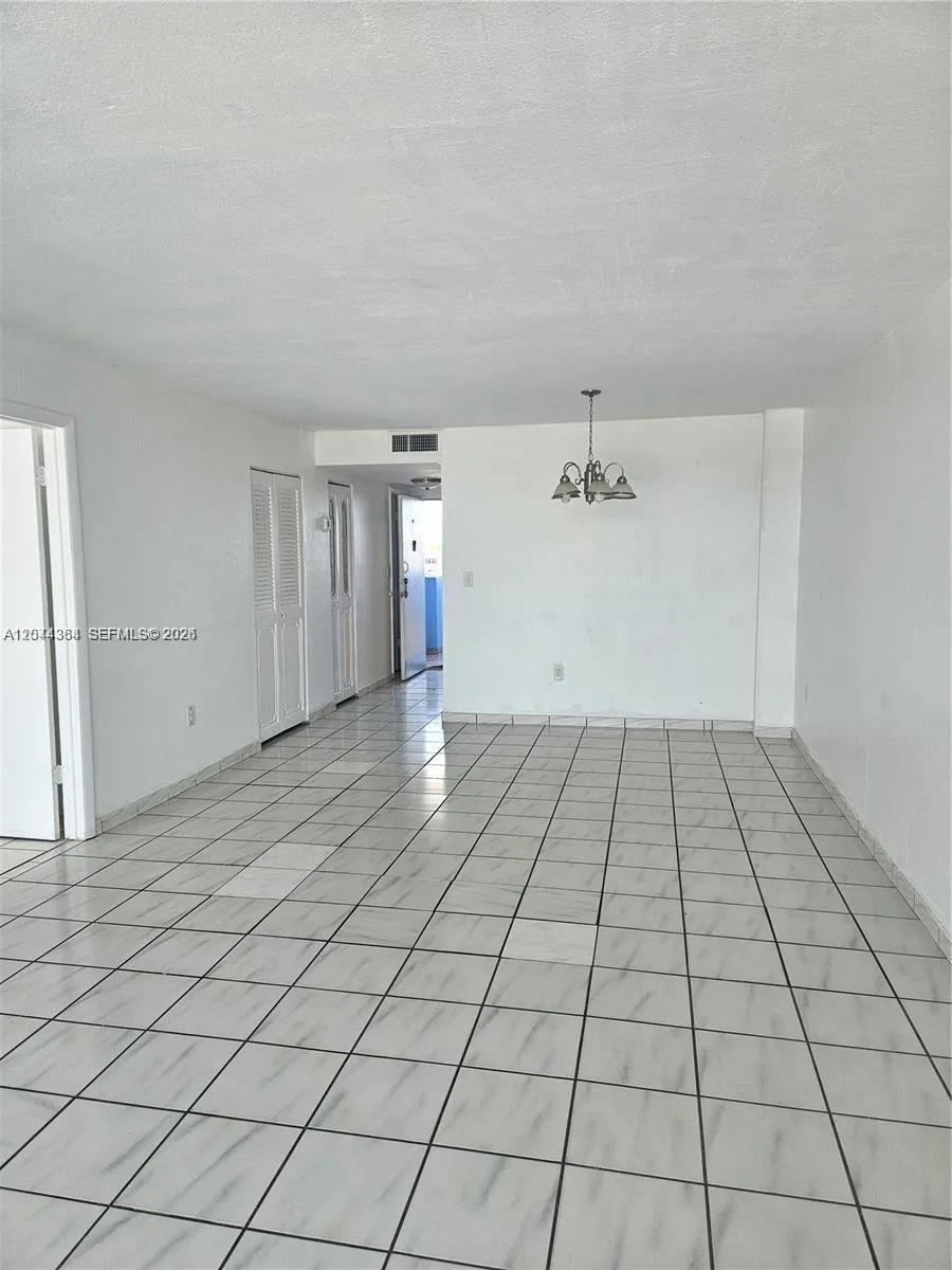 8340 Harding Ave # 504, Miami Beach, FL 33141 photo 3