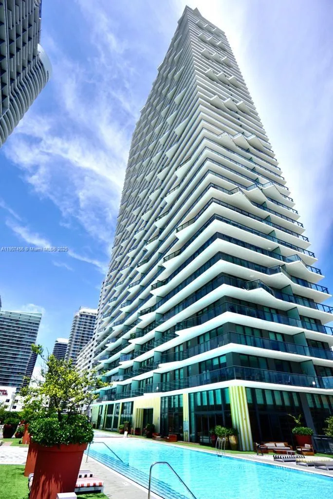 1300 S Miami Ave # 2005, Miami, FL 33130 photo 2