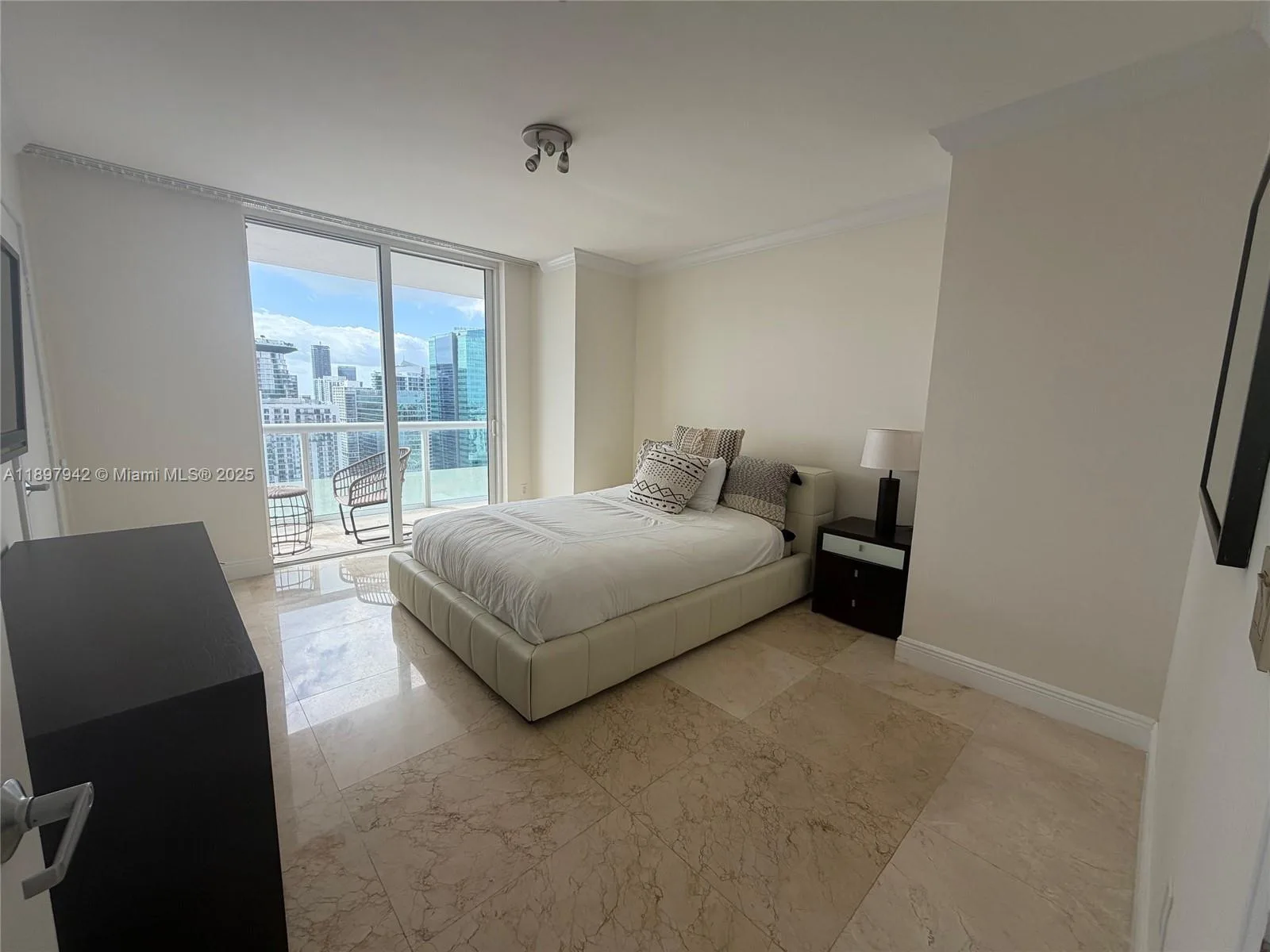 50 Biscayne Blvd # 5211, Miami, FL 33132 photo 11