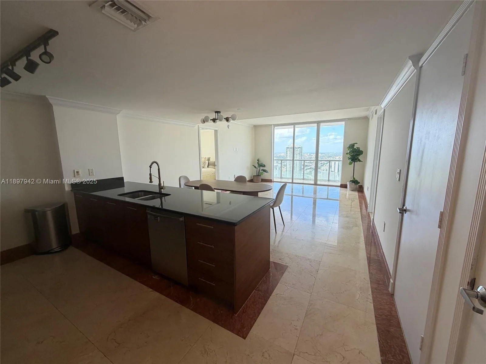 50 Biscayne Blvd # 5211, Miami, FL 33132 photo 6