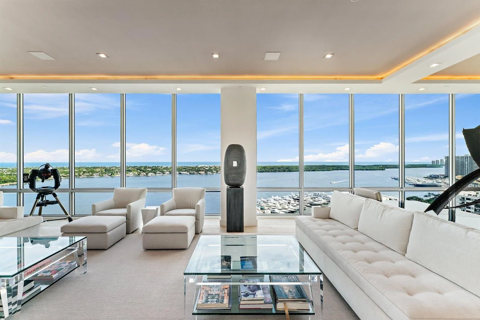 3 Water Club Way # 1902, North Palm Beach, FL 33408