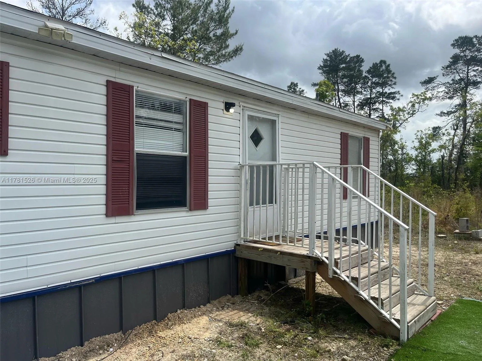 7551 NE 97th Ct, Other City - In The State Of Florida, FL 32621