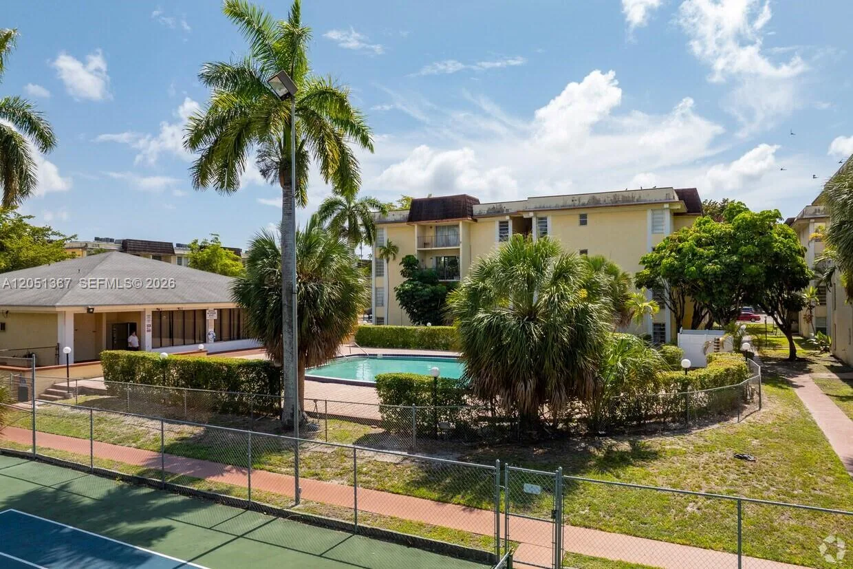 12035 NE 2nd Ave # A409, North Miami, FL 33161 photo 2