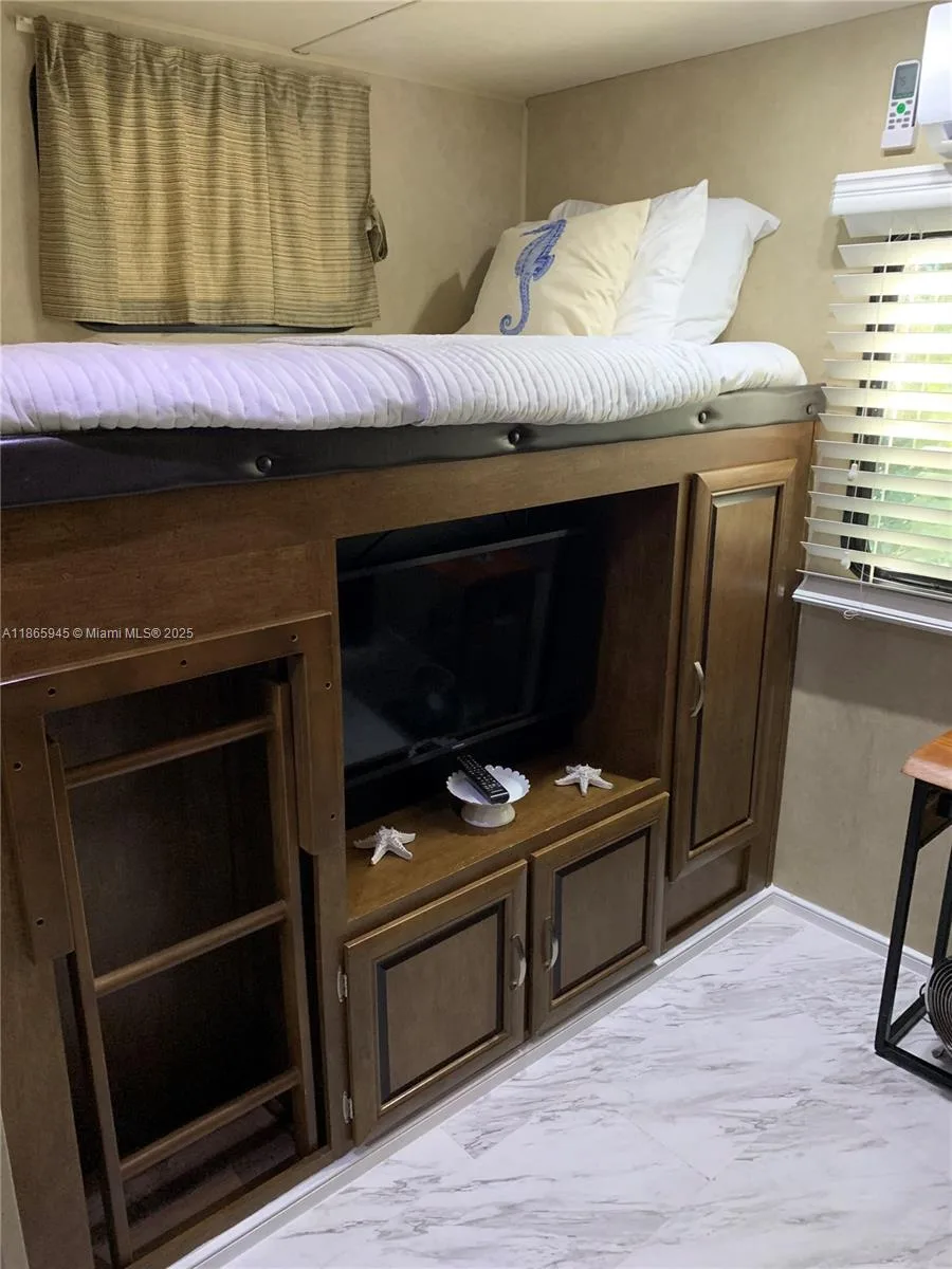 325 Calusa St #120, Key Largo, FL 33037 photo 12
